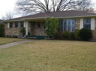 2240 Babalos Ln, Dallas, TX 75228