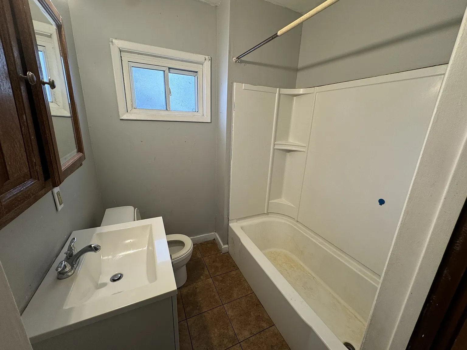 391 Roycroft Drive - 1 — Photo 2
