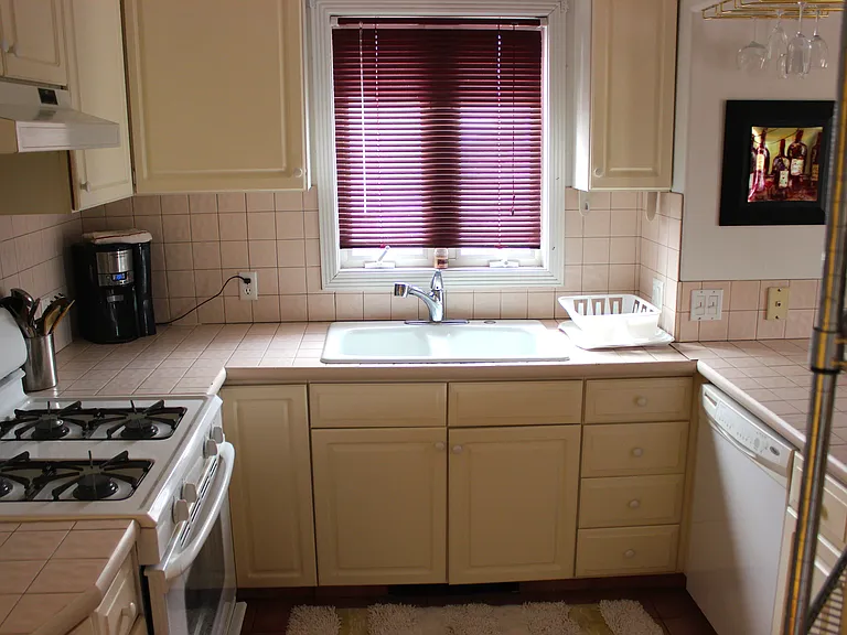470 South Ave #B — Photo 1