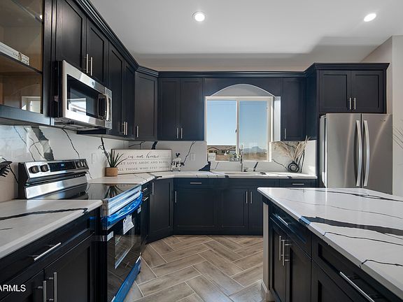 4th image of 35684 W chipman Road