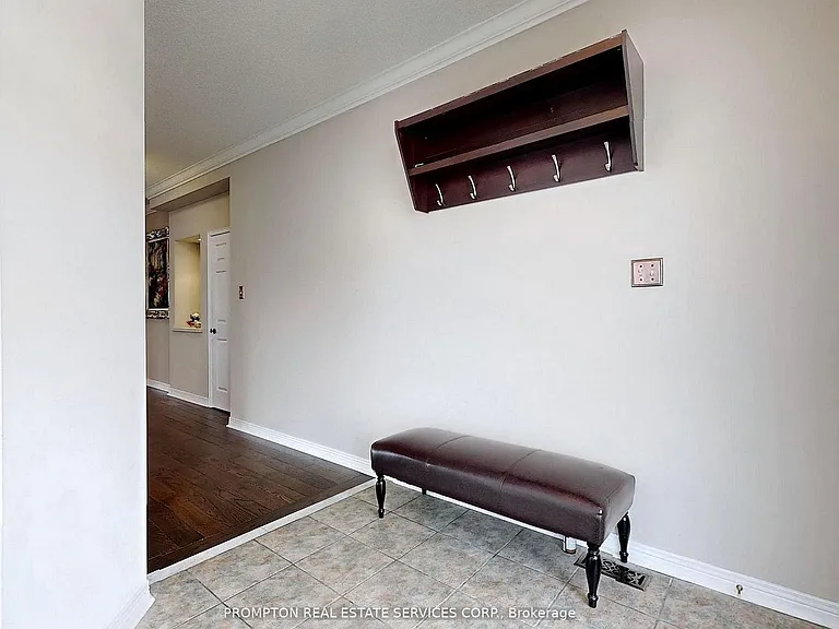 18 Bridleford Ct — Photo 5
