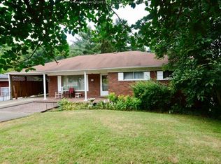 38 Crescent Dr, Spencer, WV 25276