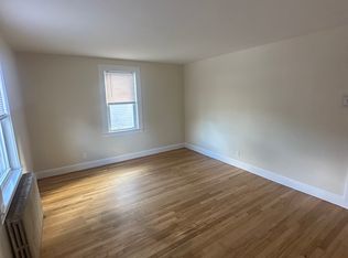 50-52 Bennett St #1/2, Waltham, MA 02453