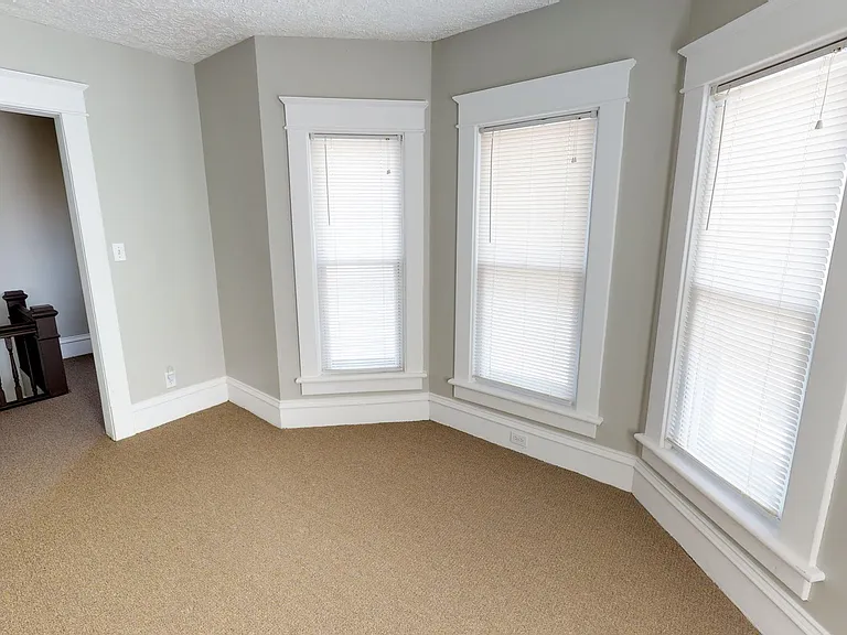 838 Park Ave #840 — Photo 5