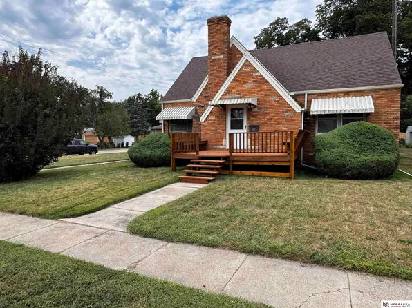 602 N 13th St, Tekamah, NE 68061