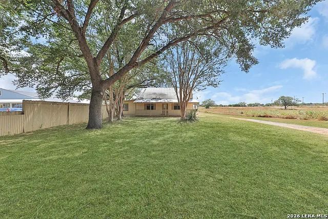 2 bed, 2.0 bath, 1408 sqft, $1,550 — Photo 3