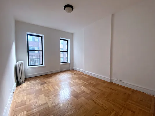 Rented by Douglas Elliman | media 32