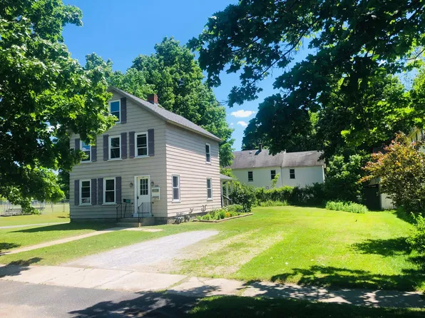 130 Curtis Ave #130, Dalton, MA 01226