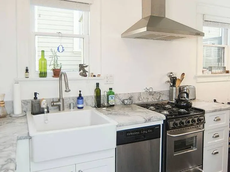 1712 Echo Park Ave — Photo 17