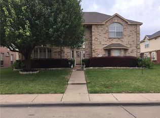 1433 Knob Hill Dr, Desoto, TX 75115