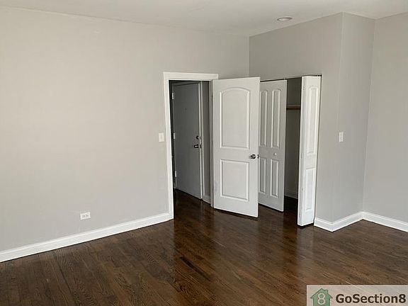 4th image of 126 E Garfield Blvd #3