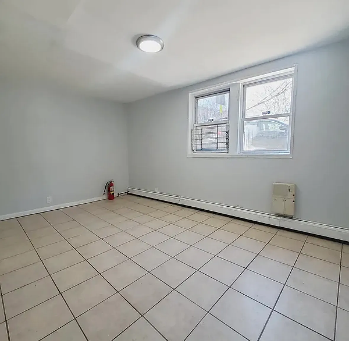 2 bed, 1200 sqft, $1,600 — Photo 3