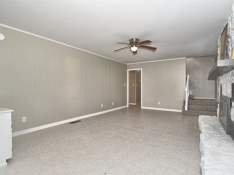 9402 S 69th East Ave — Photo 8