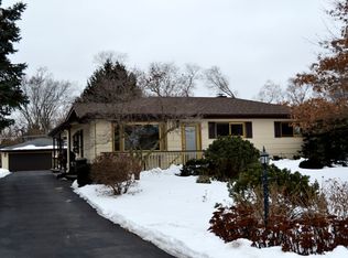 26W577 Grand Ave, Wheaton, IL 60187