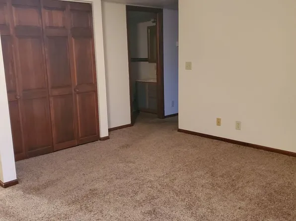 1510 Boswell Ave, 1510 Boswell Ave #A02, Crete, NE 68333