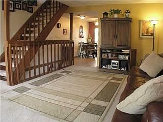 1st image of 907 Noddymill Ln E