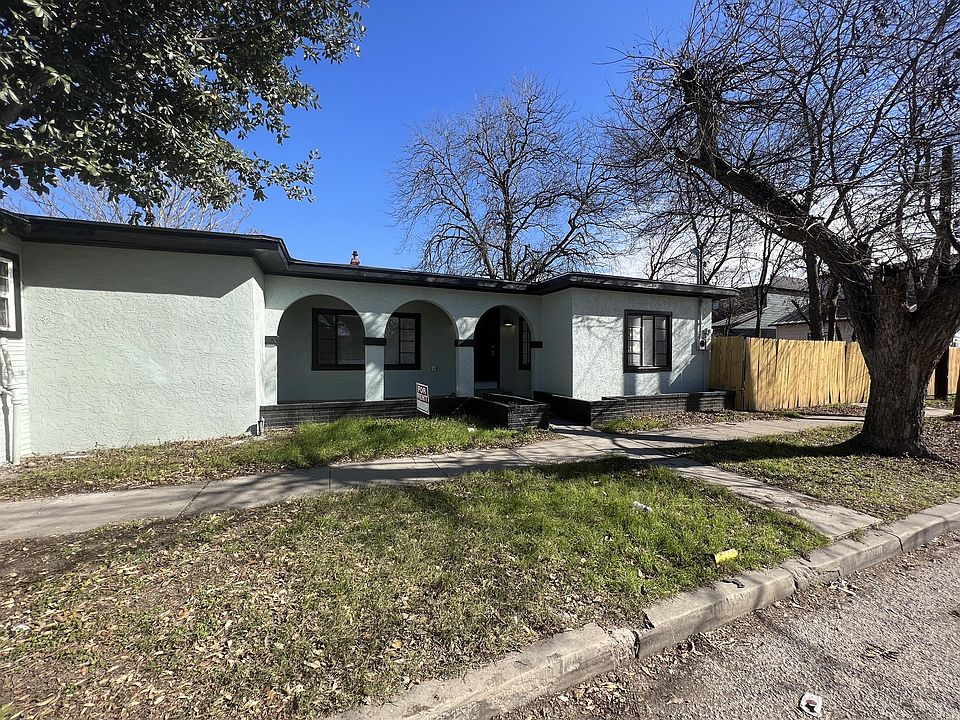 1st image of 302 Omaha St #102