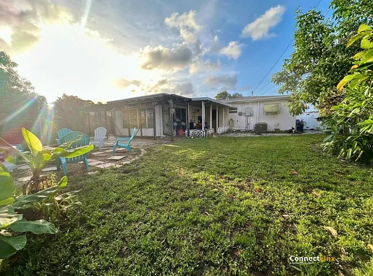 2 bed, 1.0 bath, 1303 sqft, $2,700 — Photo 4