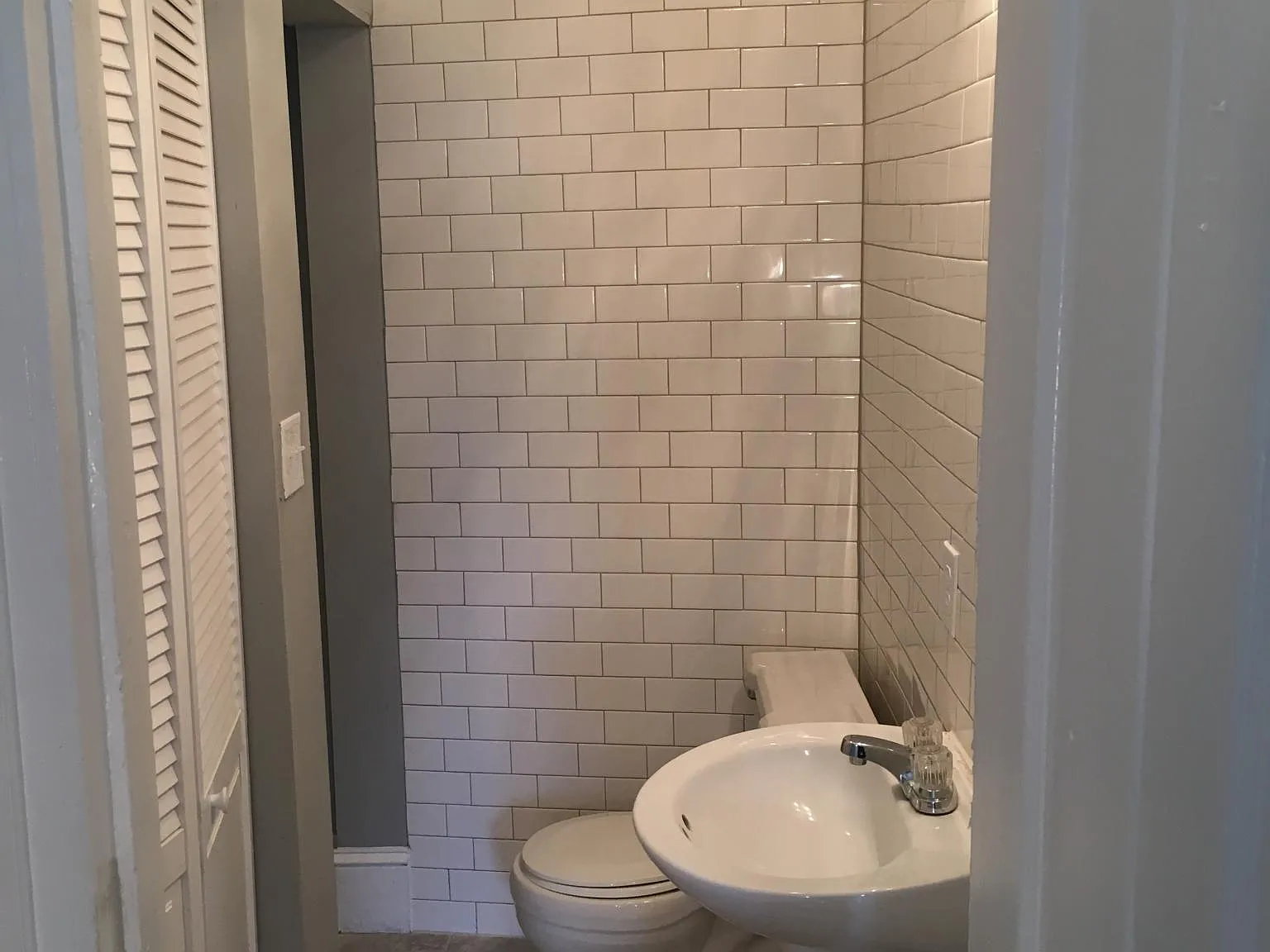 1 bed, 400 sqft, $1,050 — Photo 4