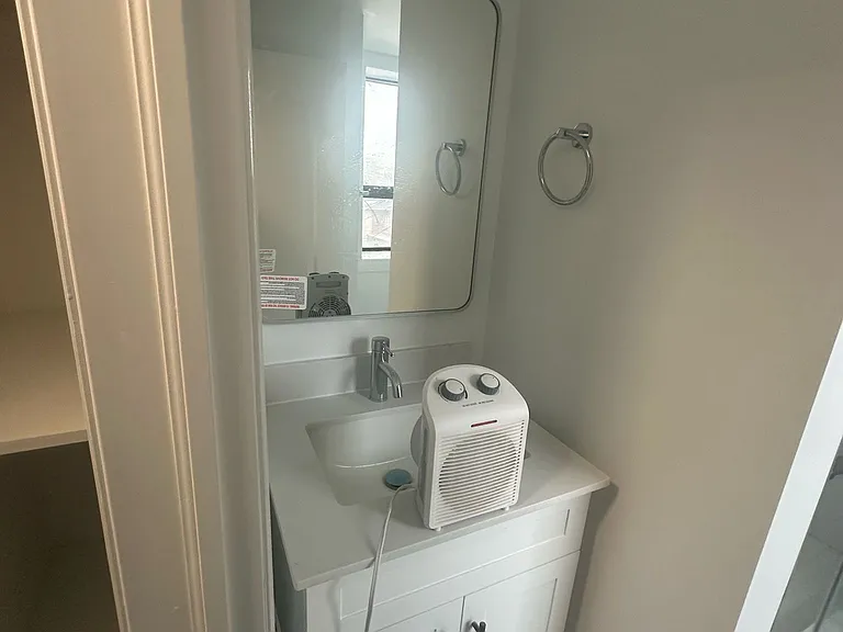 1710 Saint Clair Ave W #1 — Photo 19