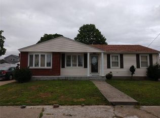 124 Ferris St, Pawtucket, RI 02861