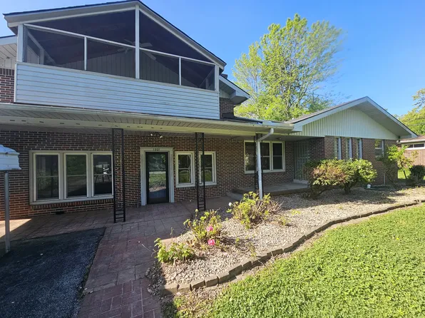 1301 Farris Ave, Murray, KY 42071