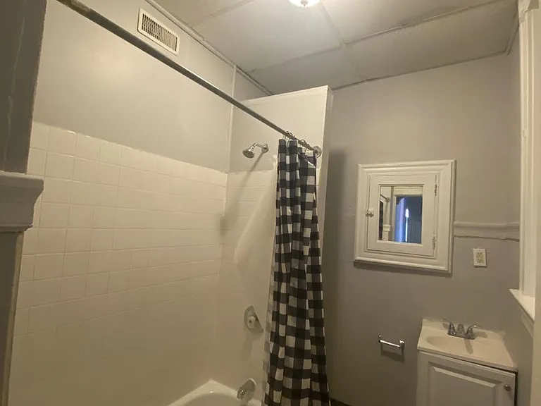 3428 Dunnica Ave — Photo 6