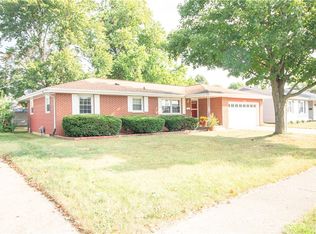 2316 Essex Ave, Mattoon, IL 61938