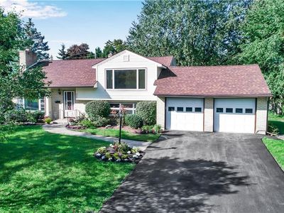 4202 Vinewood Dr, Williamsville, NY, 14221