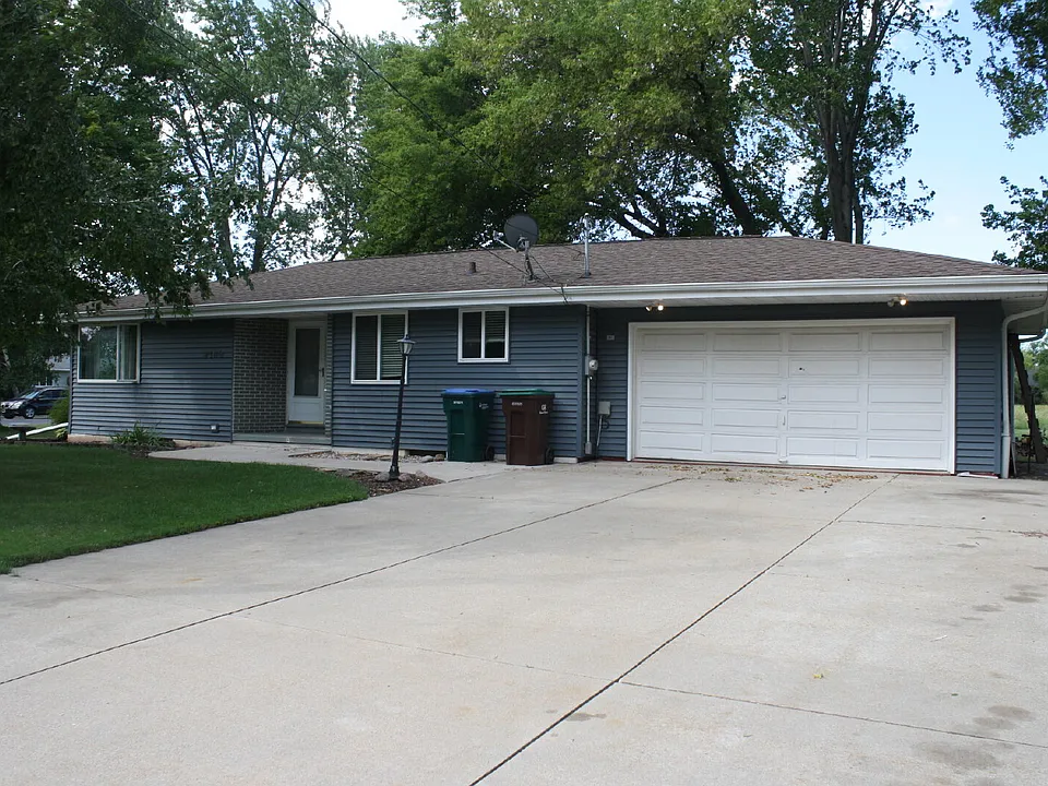4500 W Prospect Ave