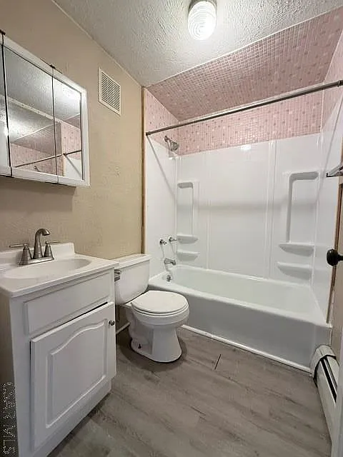 1 bed, 1.0 bath, $650 — Photo 4