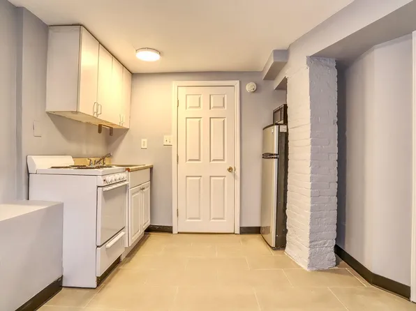 320 Jefferson Street image 1 of 19