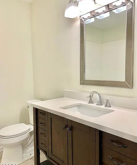 109 E Channel Islands Blvd — Photo 15