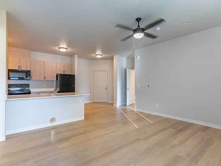Woodburn Place Apartment Homes — Photo 40