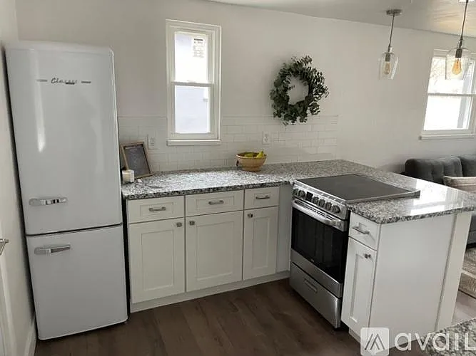 1 bed, 1.0 bath, 750 sqft, $895 — Photo 3
