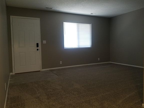 3rd image of 941 Washington St APT 5