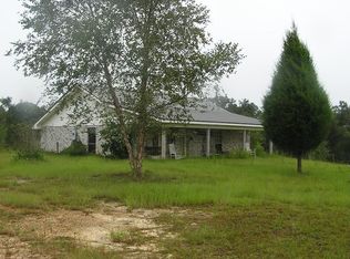 207 Redfish Rd, Poplarville, MS 39470