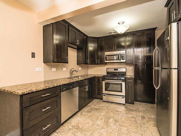 5th image of 2718 W Farragut Ave APT 1E