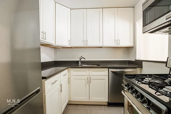 Rented by MNS | media 5