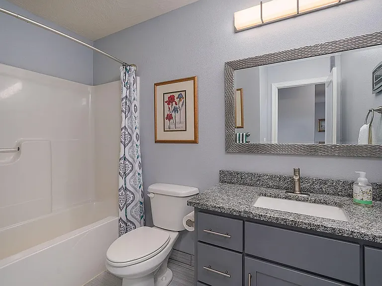 1331 S Strasbourg Ave — Photo 12