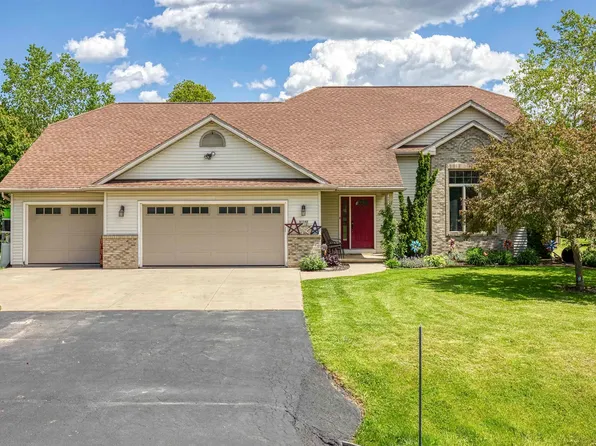 N1280 Thrush Dr, Greenville, WI 54942