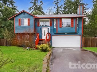 7083 E Firefly Ct, Port Orchard, WA 98366