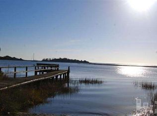 102 Hickory Knoll Rd, Wilmington, NC 28409