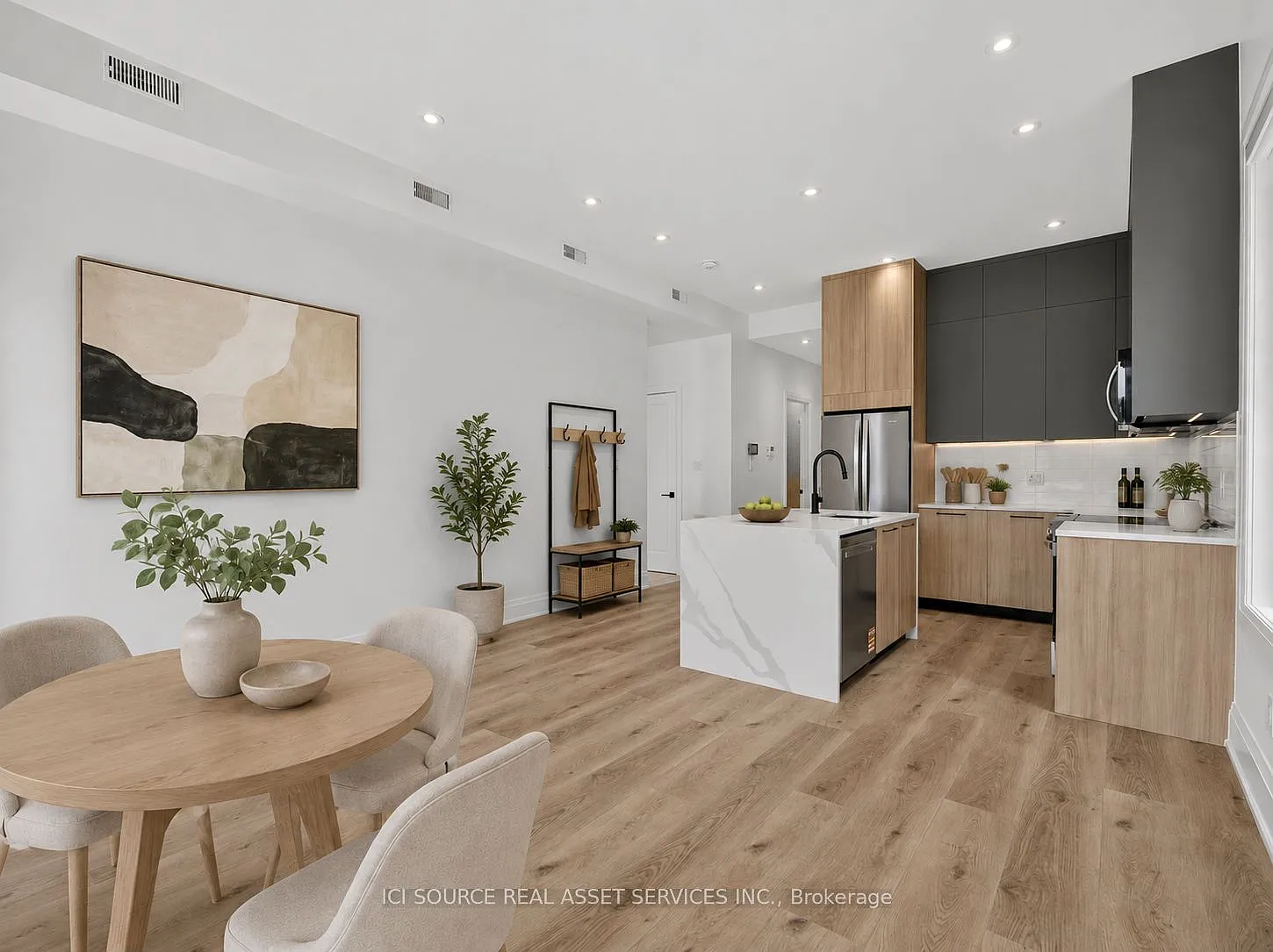2 bed, $2,795 — Photo 3