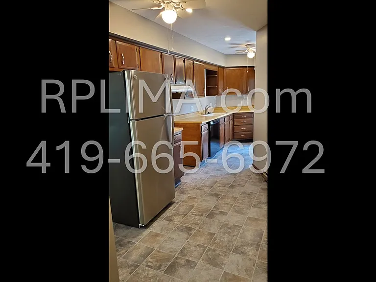 1593 Plainfield Dr — Photo 8