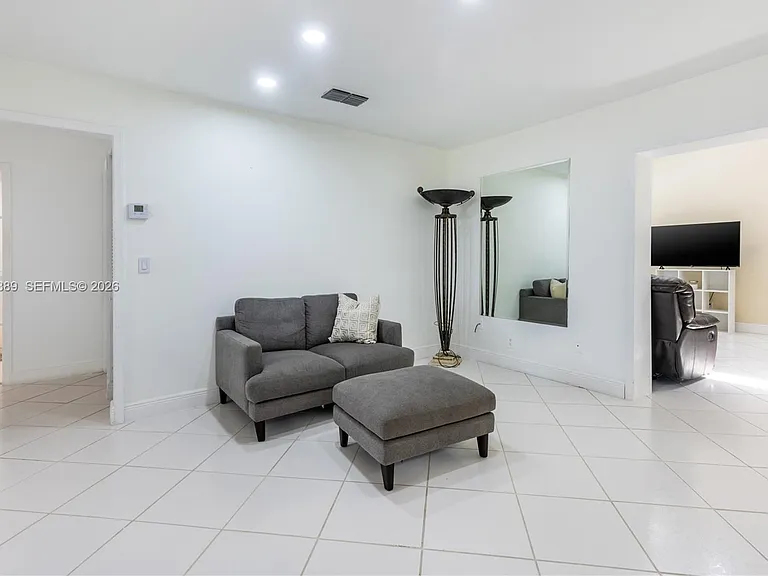 19323 Carolina Cir — Photo 21