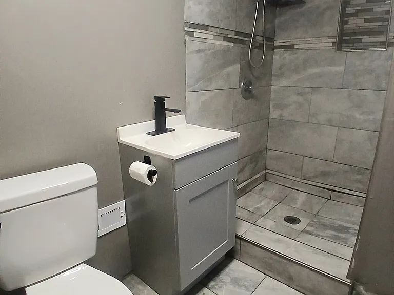 928 Burnet Ave #3 — Photo 14