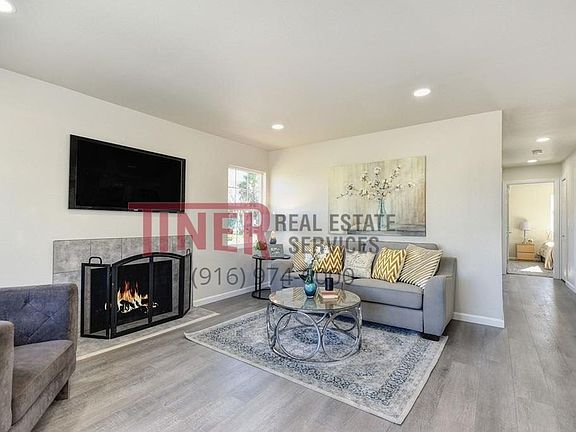 5th image of 2816 17th Ave