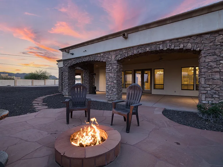 Fire pit