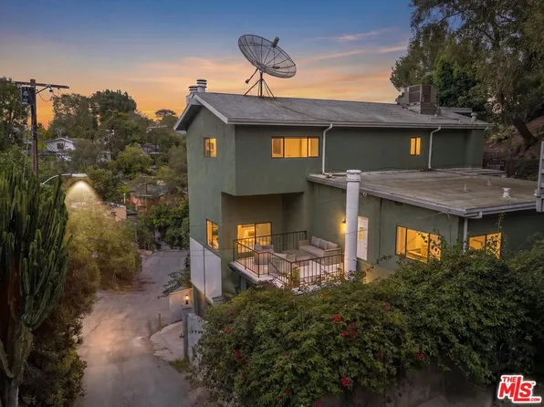 8506 Oak Ct, Los Angeles, CA 90046